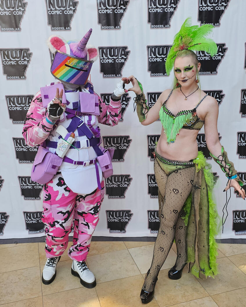 Tchanka & Oogie Boogie Show Girl