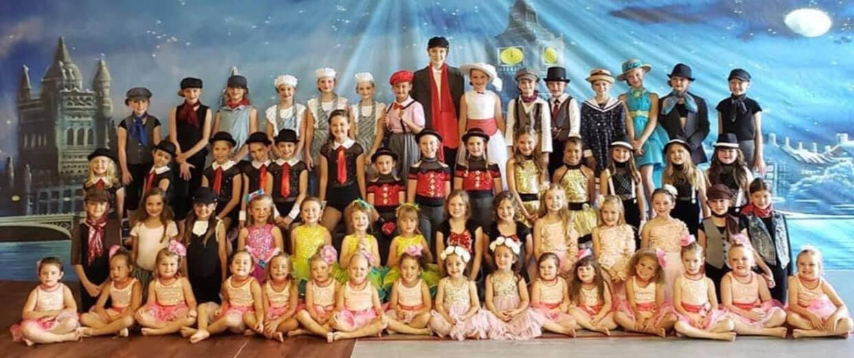 Full cast of the Mary Poppins show