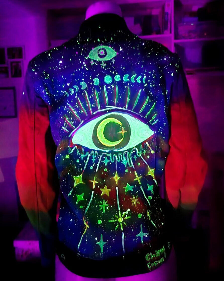 Galaxy Eye Jacket — glow